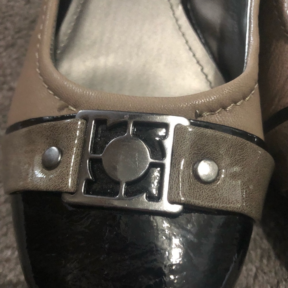 Kenneth Cole Flats